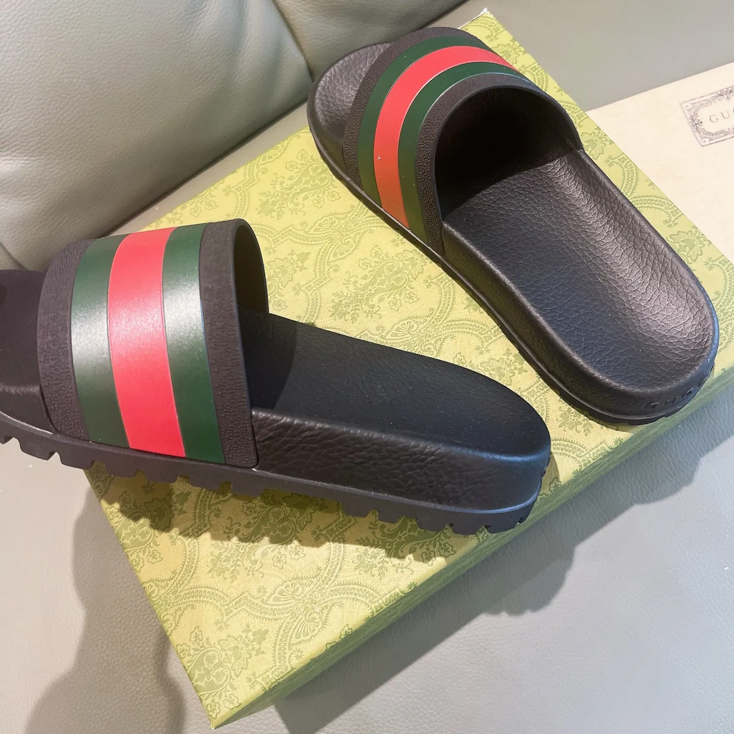 Men's Men's Shoes 130🐮🐮Gucci Gucci Slippers Gucci 2024 latest beach sandals slippers Original molding double G LOGO Original molding consistent Outsole: Men's Men's Shoes u double-layer outsole Size: 35-46